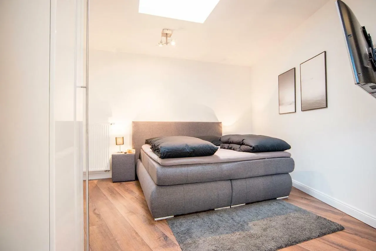 White Lofty Und White Studio Dusseldorf